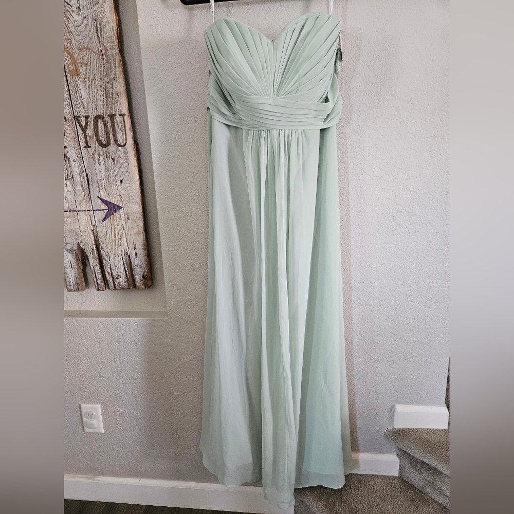 Nwt David's Bridal Strapless Dress